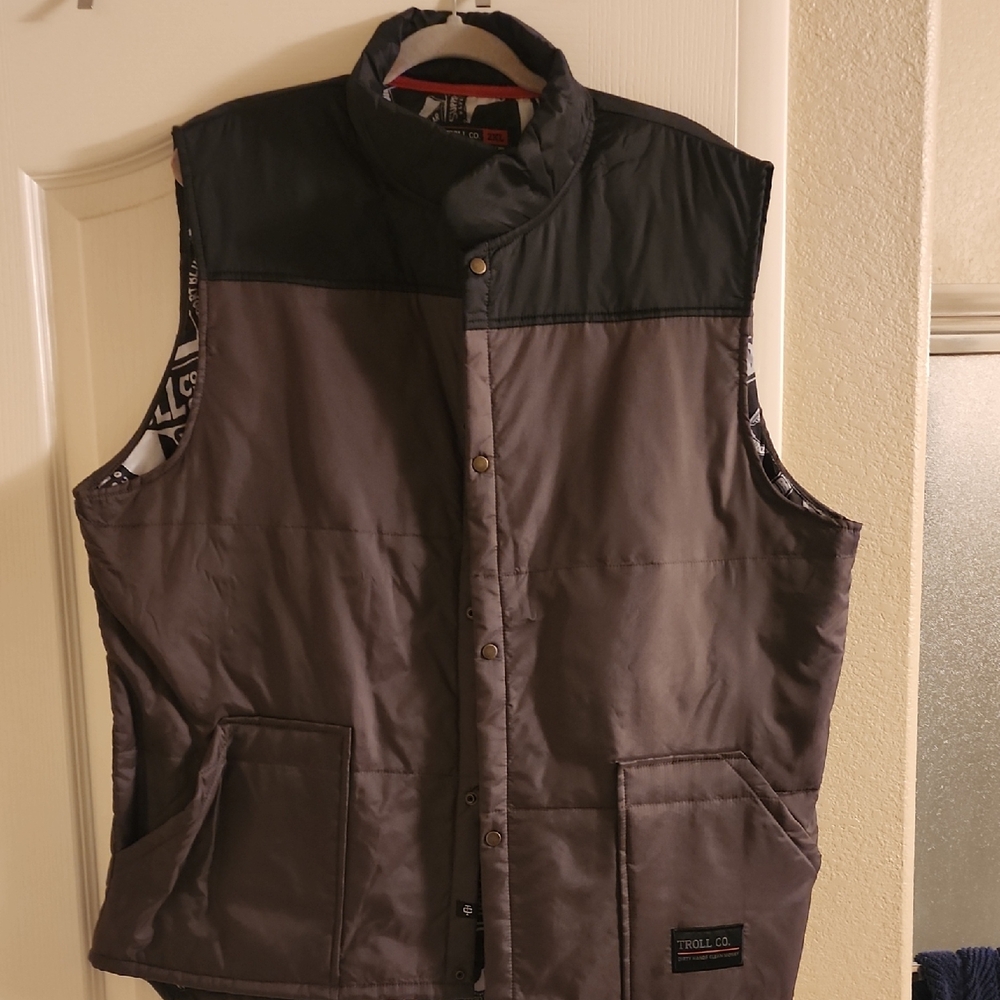 Troll Co. Redford Snap-Front Graphic Lined Vest